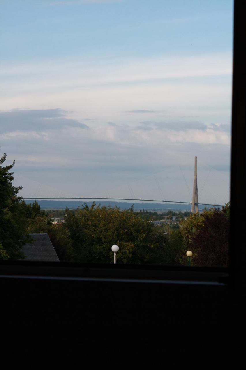 La Succursalle Honfleur Exterior photo